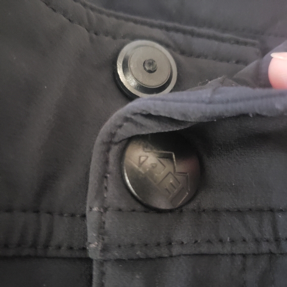 ⭐ REI Womens Shorts Size 10 Outdoors Hiking Nylon Spandex Gorpcore Black - Picture 4 of 7